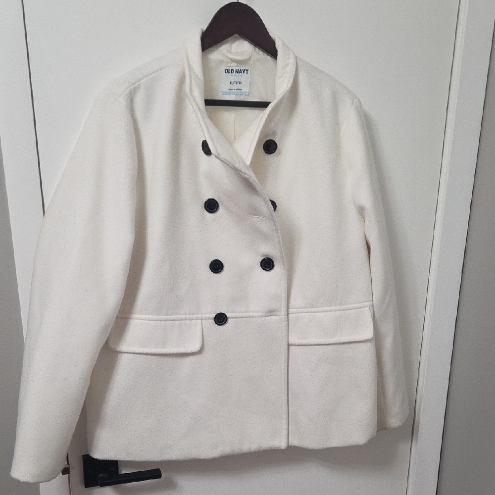 Old Navy Women's Cream Peacoat